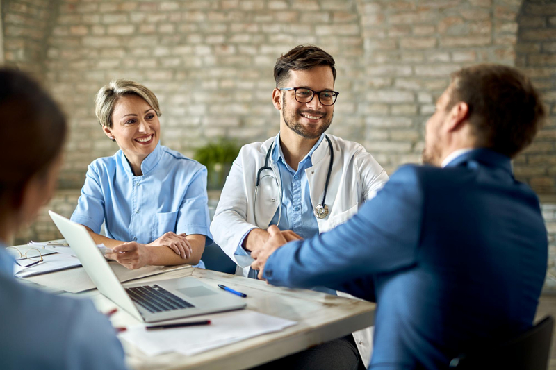 Seguro de responsabilidade civil cresce entre m&eacute;dicos