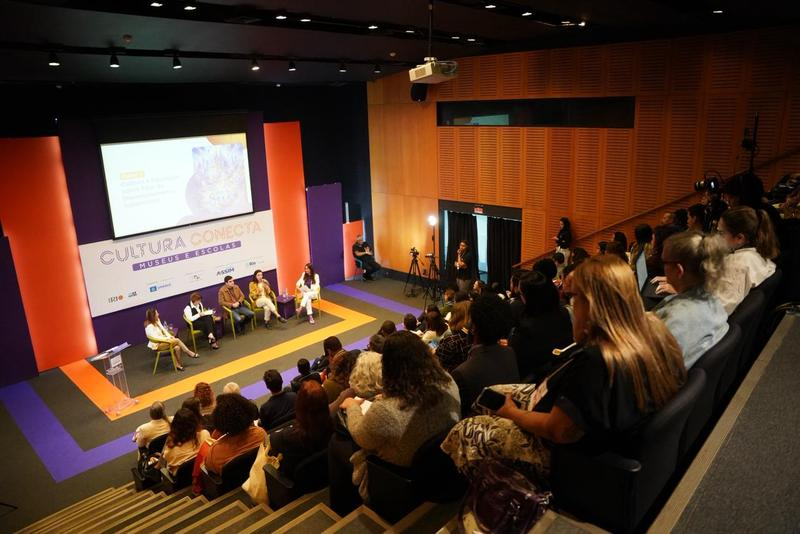 Encontro conecta educa&ccedil;&atilde;o, cultura e futuro