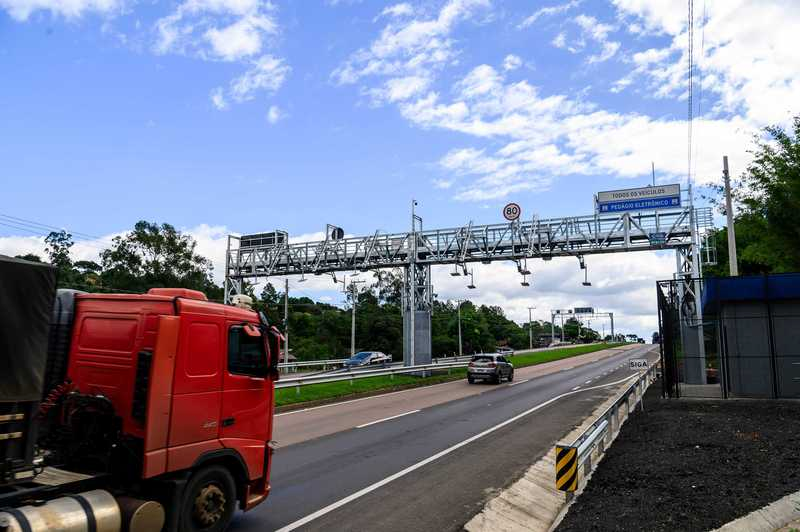 Vale-ped&aacute;gio por placa avan&ccedil;a e chega ao Rio Grande do Sul