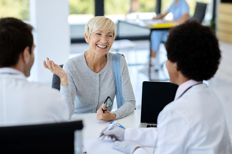 Menopausa exp&otilde;e desafios no cuidado &iacute;ntimo feminino