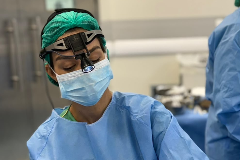 Cirurgia pl&aacute;stica no Brasil atrai brasileiras no exterior